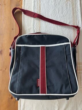 Vintage Retro Stripe Samsonite Men's Black and Burgundy Messenger Travel Bag